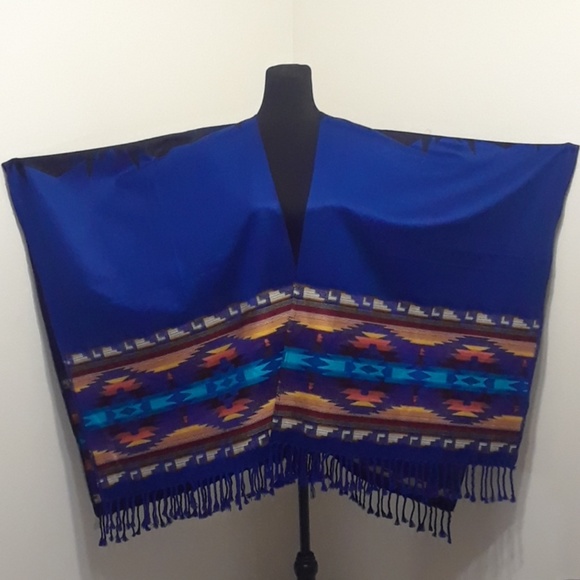 HANDMADE PONCHO/SHAWL - Picture 6 of 8